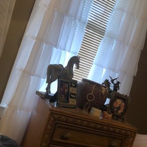 Meet your Posher, Lawton